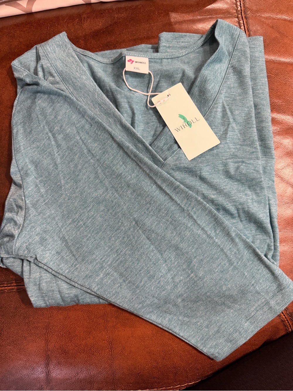 Women's V-Neck Top in Heather Teal 3/4 Sleeve (NWT)